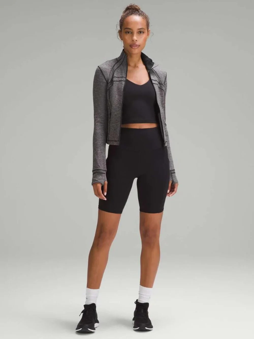 FLAWLESS LULULEMON DEFINE GRAY AND BLACK CROPPED JACKET SIZE 6 - Picture 3 of 10
